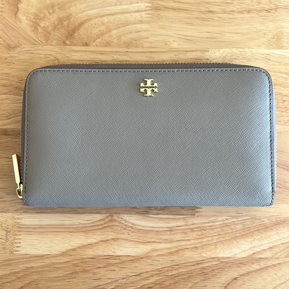 Tory Burch Emerson zip continental wallet